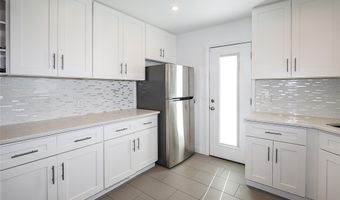 132 Bethel Rd, Albertson, NY 11507