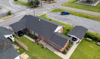 199 Anthony/Oak Sts, Baxley, GA 31513