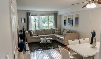 72 S Ruga Ct, Addison, IL 60101