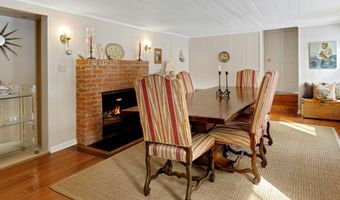 3 Raiders Ln, Darien, CT 06820