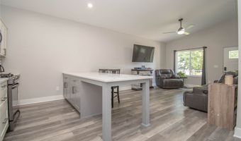 1131 Prairie St, Adel, IA 50003