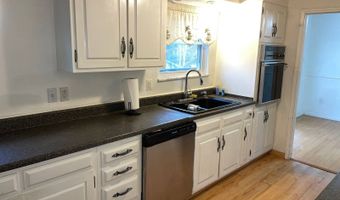 105 Lincoln Hts, Alum Creek, WV 25003