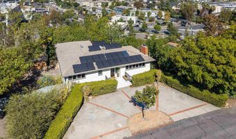 8530 Rockledge Rd, La Mesa, CA 91941