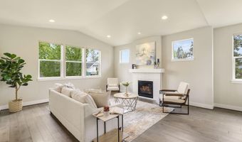 20693 SE Cougar Peak Dr, Bend, OR 97702