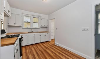 386 Division St, Amsterdam, NY 12010