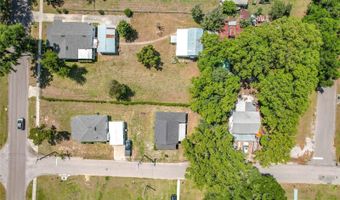 445 W HOOKER St, Bartow, FL 33830