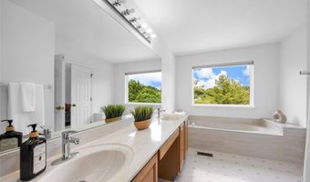 1214 Westrun Dr, Ballwin, MO 63021