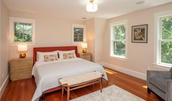 36 Bull St, Newport, RI 02840