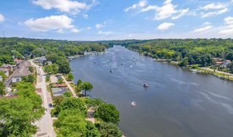 368 W Point Cir, Algonquin, IL 60102