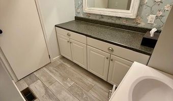 3 Farhills Dr, Athens, OH 45701