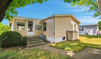 27 Castle Rd 153, Attleboro, MA 02703