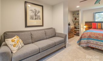 1 Parkway Loop Rd, Asheville, NC 28803