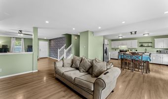 6911 Woodland Heights Dr, Avon, IN 46123