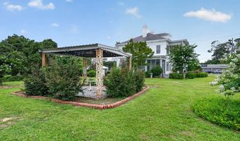 12 Dyal St, Baxley, GA 31513