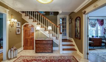 407 N TULPEHOCKEN Rd, Reading, PA 19601