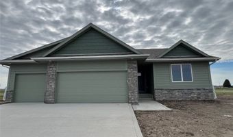 656 34th St SE, Altoona, IA 50009