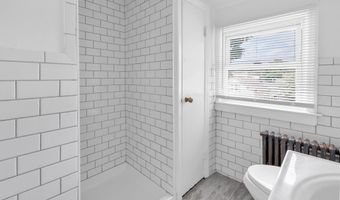 84 Oxford St, Bridgeport, CT 06606