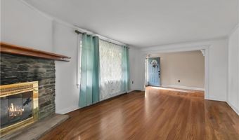 6 Wabasso Ter, Middletown, RI 02842