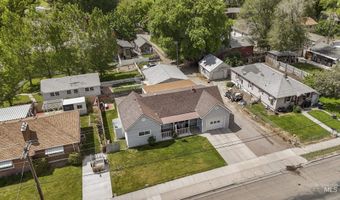 742 Fort Hall Ave, American Falls, ID 83211