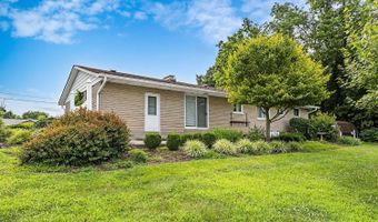 408 Hillview Dr, Aurora, IN 47001