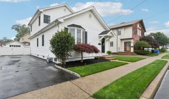 15 5th Ave, Avenel, NJ 07001