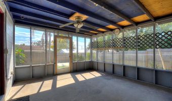 221 DOROTHY St, Auburndale, FL 33823