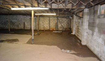 295 E. Walnut St, Albion, IL 62806
