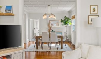 35 Hall Ave, Newport, RI 02840
