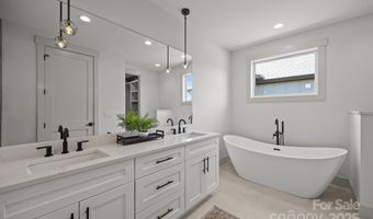 318 Avery Trail Dr, Arden, NC 28704