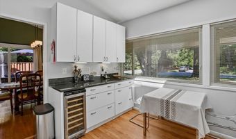 8308 LILLY STONE Dr, Bethesda, MD 20817