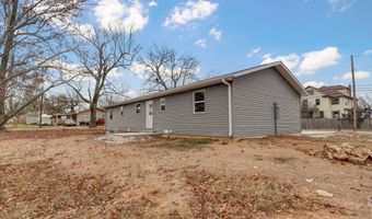 501 E Prairie Ln, Ash Grove, MO 65604