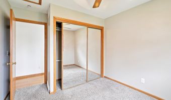 15 Eastridge Ct, Madison, WI 53716