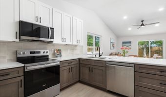 702 AQUATIC Dr, Atlantic Beach, FL 32233