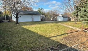 13828 Crosstown Dr NW, Andover, MN 55304