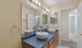 2418 Meadowridge Ct, Ann Arbor, MI 48105