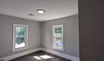 615 N Shore Rd, Absecon, NJ 08201