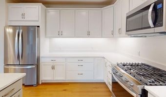 1 Longview Dr 208, Atkinson, NH 03811