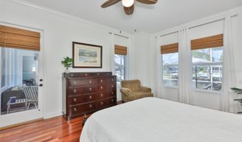 5318 LOON NEST Ct, Apollo Beach, FL 33572