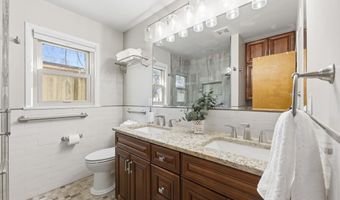 291 W Westwood Dr, Augusta, KS 67010