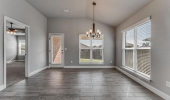 5902 NW Hoover St, Bentonville, AR 72713