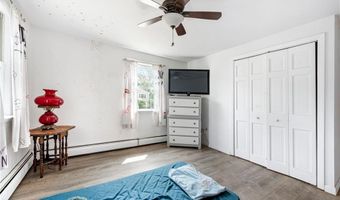 47 Allston Ave, Middletown, RI 02842