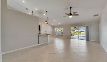 318 LOOKOUT Dr, Apollo Beach, FL 33572