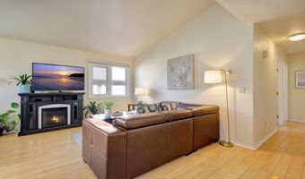3425 Lakeshore Dr #4, Anchorage, AK 99517
