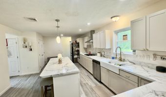 2292 Bismark Rd, Blakeslee, PA 18610