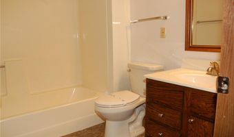 7600 157th St W 105, Apple Valley, MN 55124