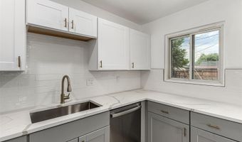 1000 Worchester St, Aurora, CO 80011