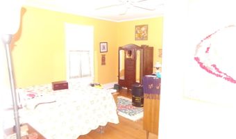 705 W Maple Ave, Alderson, WV 24910