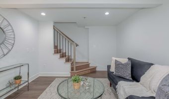 810 MADISON St NW, Washington, DC 20011