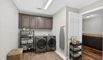 10493 Riviere Vue Dr, Biloxi, MS 39532