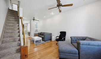 140 PIERCE St, Philadelphia, PA 19148